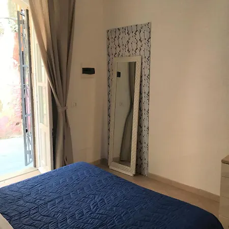 A 2 Passi Dal Tempio Syrakus